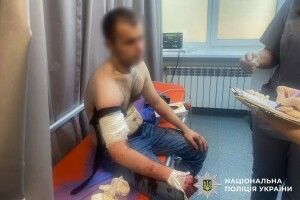 У Запоріжжі поліцейські застрелили чоловіка, який напав на них із ножем
