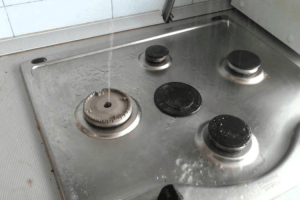 Пів сотні лучан залишились без газу через одного «майстра»