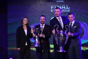 21 квітня Києву передадуть кубки Ліги чемпіонів УЄФА 