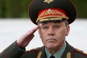 Начальник генштабу рф дійсно був під Ізюмом, але інформація про поранення не підтверджена - МВС