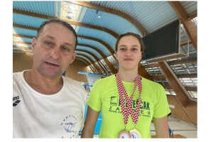 Українка в Парижі стрибнула у Сену з 20-метрової висоти  за золотом