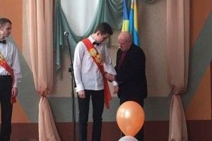 Клятву ліцеїсти склали під прапором з фронту, який подарували бійці АТО