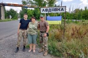 Жінка-капелан: «Я на війні тому, що там не вистачає людей, і ті, що воюють, важливі для мене і Господа» 