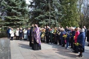 У Луцьку відслужили панахиду за жертвами нацистських концтаборів та гетто (фото)