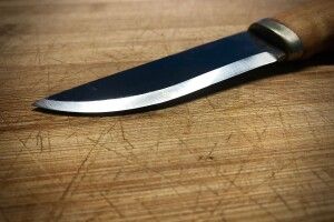 На Горохівщині 22-річний хлопець звернувся до медиків із ножовим пораненням