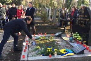 У столиці Чехії вшанували пам’ять загиблих героїв Небесної сотні 