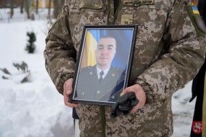 У Володимирі провели в останню путь Героя, що загинув на Харківщині