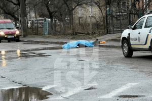 У Луцьку біля 14 гімназії знайшли мертвим рівнянина 