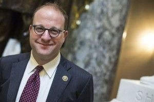 Гомосексуал з українським корінням став губернатором штату Колорадо