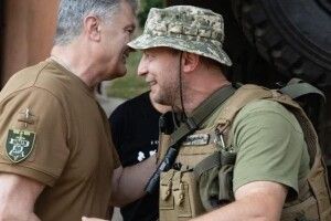 Степан Барна нагороджений медаллю «За військову службу» – Порошенко тепло привітав побратима