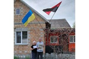 «По «Волині» моя мама навчилася читати, а біля неї – і син Едуард»