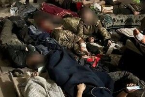 Моторошні кадри госпіталю на «Азовсталі»: багато поранених без медикаментів і в антисанітарії... (Фото 18+)