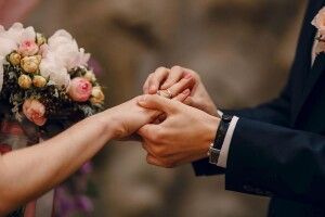 Протягом тижня на Волині та Рівненщині пошлюбилось 100 пар (Відео)