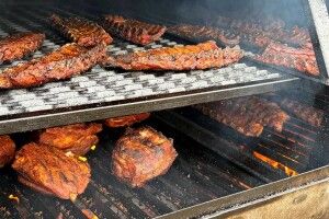 Бренд зі смаком диму: як грант перетворив гриль-бочку на прибутковий бізнес на Волині