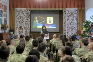 «І крізь століття пронесіть сльозу невинно убієнних...»