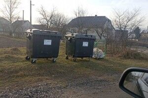 У Ратному втановили євроконтейнери для сміття
