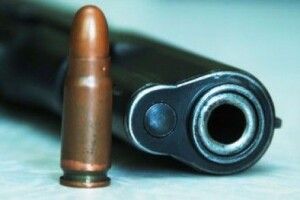 У Львові злапали пияка з пістолетом, який погрожував вбивством випадковим перехожим