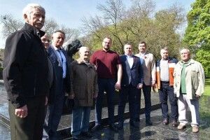 Перемогли нацизм, переможемо й рашизм: у Луцьку вшанували пам’ять жертв Другої світової війни