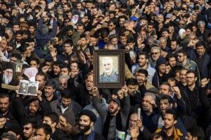 Іран випустив більше дюжини ракет по двох американських базах в Іраку