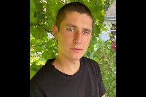 На Рівненщині в останню дорогу провели молодого Героя, який поліг за Україну (Фото)