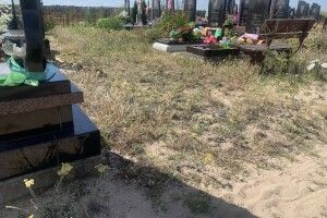 У громаді на Волині впорядкують хаос на новому кладовищі