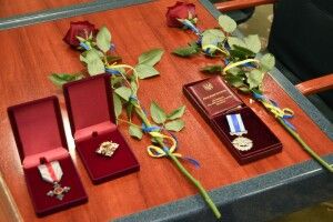 Захисники України з Волині отримали державні нагороди
