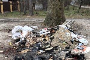 У Бучі знайшли тіла людей, яких рашисти намагалися спалити: це сім'я з дітьми (Фото18+)