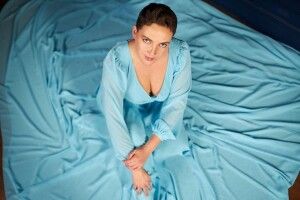 Надія Савченко похвалилася оновленим образом і «порвала» мережу (Фото, відео)