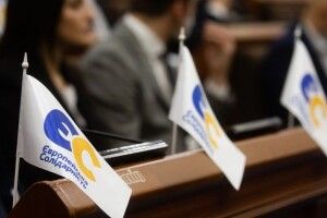 «Євросолідарність» домоглася засідання Київради для виділення додаткових 400 млн грн на боротьбу з коронавірусом