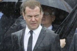 медведєв погрожує Україні «судним днем»