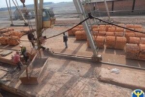 У Локачах розповіли як робити цеглу