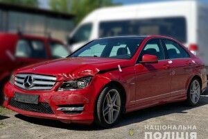 Волинянин втікав від поліції на краденому авто і скоїв ДТП 
