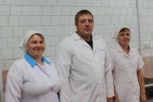 Багатодітний тато щодня готує для сотні малят, бо він – кухар у дитячому садку