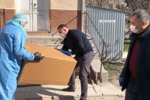 У лікарню на Тернопольщині, де зафіксовано спалах коронавірусу, привезли обладнання від Фонду Порошенка