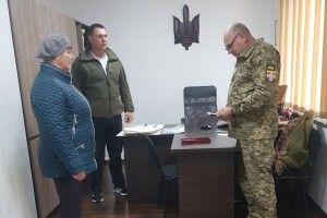 «Справжній Воїн, з великим серцем»: родині полеглого Героя з Волині вручили його посмертну нагороду