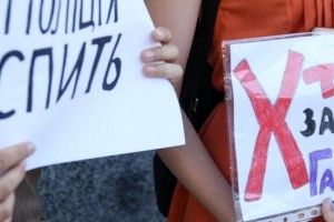 Луценко запевняє, що виконає усі обіцянки, які він давав Катерині Гандзюк 