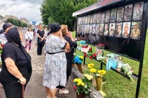 У місті на Волині відкрили стелу пам’яті загиблих Героїв 