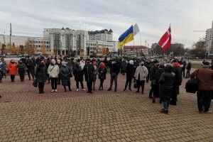 Під стінами Волинської облдержадміністрації підприємці влаштували акцію протесту. Що вимагають