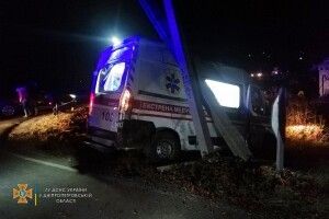 Зіткнулися маршрутка і «швидка»: постраждали шестеро осіб 