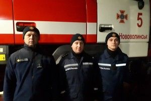 У Нововолинську пожежники врятували молоду жінку з півторамісячною дитиною (фото)