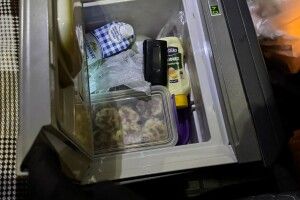 На волинській митниці службовий собака у кабіні вантажівки винюхав наркотики (Відео, фото)