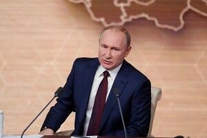 «Українські танки на Кубані»: журналіст з України влаштував батл із Путіним на прес-конференції