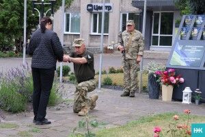 На Волині рідним загиблих захисників вручили ордени «За мужність»