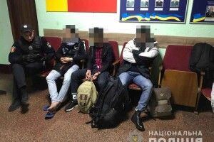 У Луцьку виявили підозрілих іноземців на авто (фото)