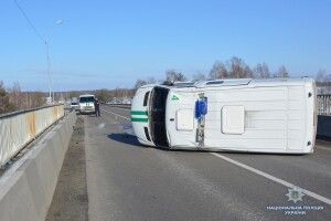 Під Ковелем перевернувся інкасаторський автомобіль