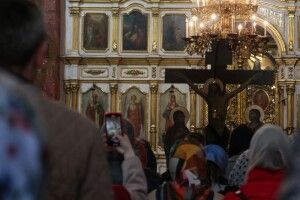 Як узгодять нічне богослужіння в Свято-Троїцькому соборі Луцька з комендантською годиною