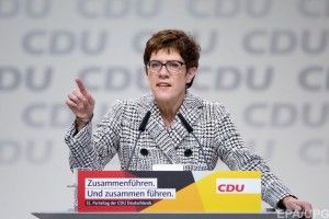 Нову Ангелу Меркель звати Аннегрет Крамп-Карренбауер