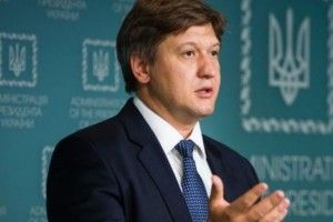 Міністр фінансів вимагає відставки Генпрокурора Луценка. Той лякає його тюрмою