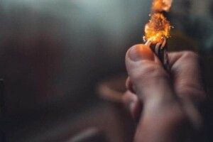 Батько підпалив 16-річну доньку: його судили 