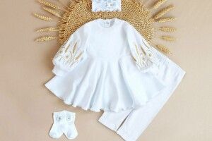 Перша сукня в житті маленької принцеси: як поєднати красу та зручність в одному образі